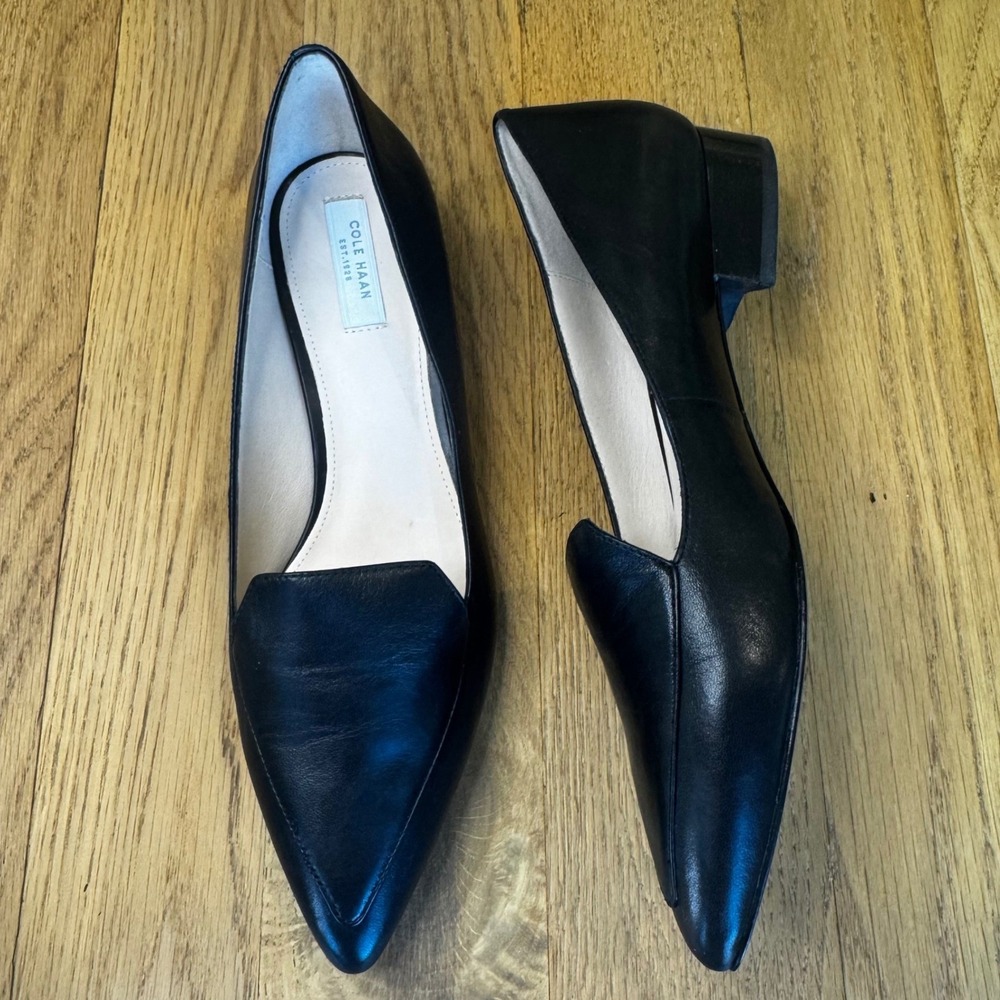 Cole Haan Women 6 B Black Leather Pointed Toe Flats Loafers Classic Preppy Chic